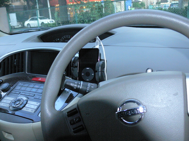 2007遠征準備 愛車プレ号にipodを装着_b0065730_21491512.jpg