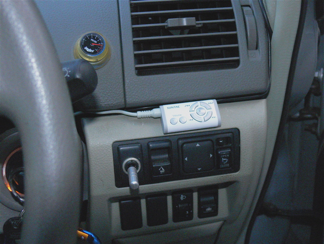 2007遠征準備 愛車プレ号にipodを装着_b0065730_22113787.jpg