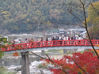 香嵐渓と美しき湖東三山_b0086427_1045795.jpg