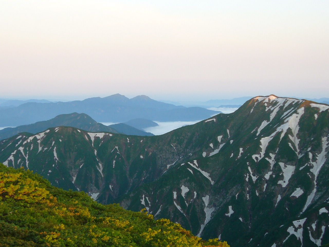 御来光 大朝日岳２日目 お山遊び
