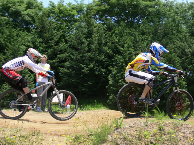 2007JOSF緑山６月定期戦VOL3MTBエリートクラス予選〜決勝の画像垂れ流し_b0065730_23365460.jpg