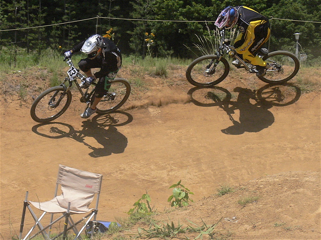 2007JOSF緑山６月定期戦VOL3MTBエリートクラス予選〜決勝の画像垂れ流し_b0065730_234730100.jpg