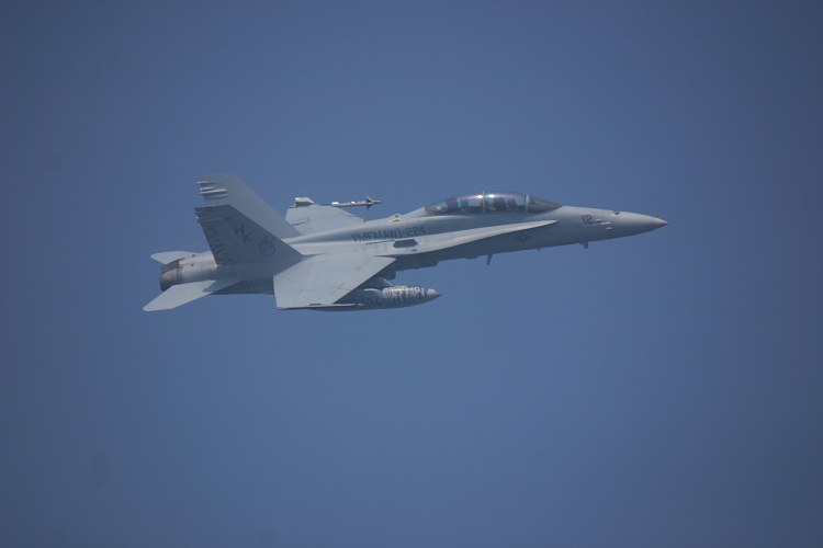 カメラと散策　in MCAS Iwakuni 2日目_b0075165_18142982.jpg