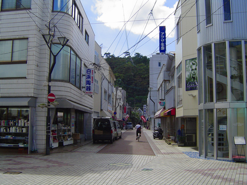 御恩と奉公、ということ_c0057821_2147456.jpg
