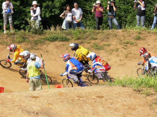 2007JOSF緑山６月定期戦VOL5　BMXエキスパートクラス決勝の画像垂れ流し_b0065730_22565573.jpg