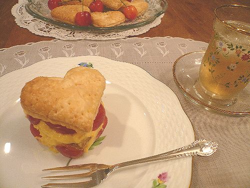桜桃忌 と キラキラの さくらんぼのパイ。。。.゚。*・。♡ _a0053662_1292898.jpg