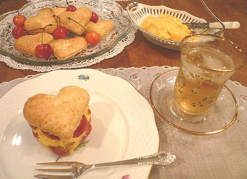 桜桃忌 と キラキラの さくらんぼのパイ。。。.゚。*・。♡ _a0053662_129343.jpg