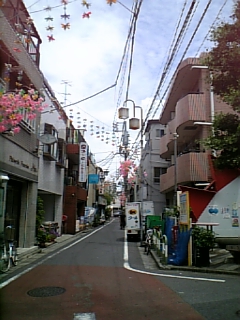 懐かしいような白昼夢のような　いわば蕎麦湯のような味？　日出優良商店會　　_e0016828_0294239.jpg