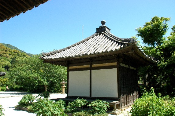 　　長保寺（ちょうほうじ）４　　２０２３-０５-２６　００：００_b0093754_02183.jpg