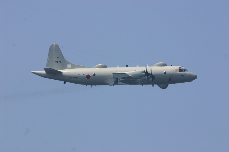 カメラと散策　in MCAS Iwakuni 2日目_b0075165_2132522.jpg