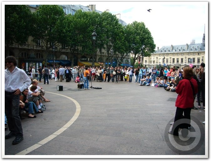 ■LA FETE DE LA MUSIQUE音楽祭（パリ）_a0008105_200670.jpg