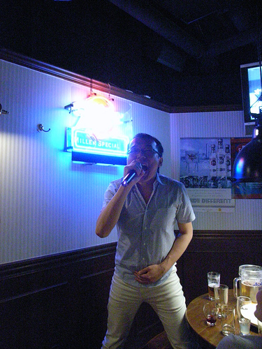 Karaoke_c0035836_2383945.jpg