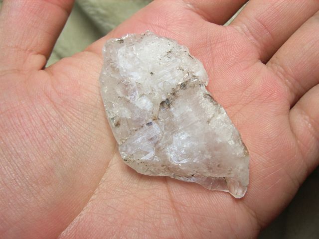 白鳥山の水晶の魅力 : 鉱物採集道楽