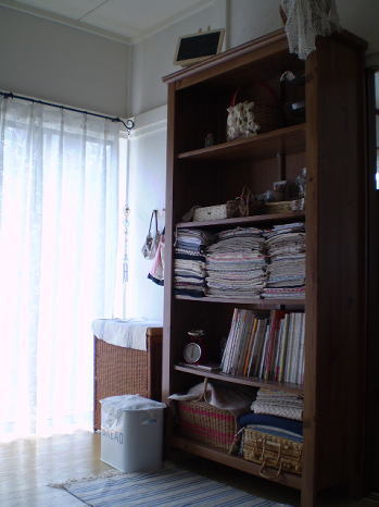 パッチワーク柄のキッチンクロスで爽やかカバー♪_f0023333_229546.jpg
