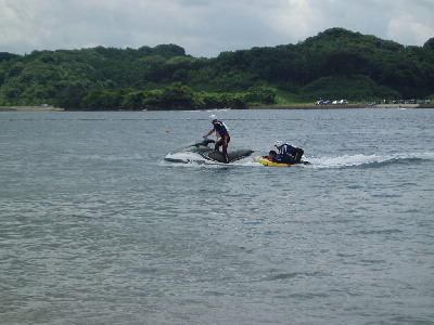 海開きと訓練_a0077071_1811137.jpg