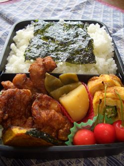 からあげ弁当_e0013727_736297.jpg