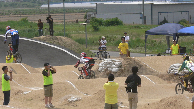 2007JBMXFジャパンシリーズ西日本選手権VOL1 Day1スーパークラス予選〜決勝の画像垂れ流し_b0065730_133158.jpg