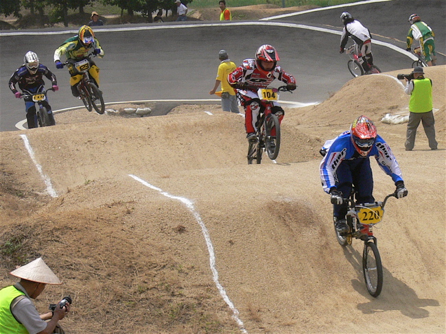 2007JBMXFジャパンシリーズ西日本選手権VOL1 Day1スーパークラス予選〜決勝の画像垂れ流し_b0065730_1333698.jpg