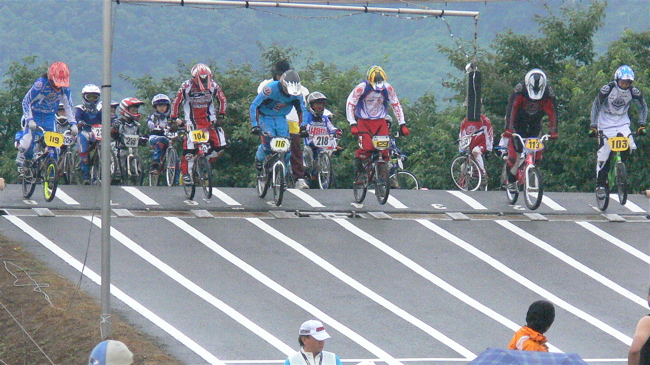 2007JBMXFジャパンシリーズ西日本選手権VOL2  Day2スーパークラス予選〜決勝の画像垂れ流し_b0065730_21403494.jpg