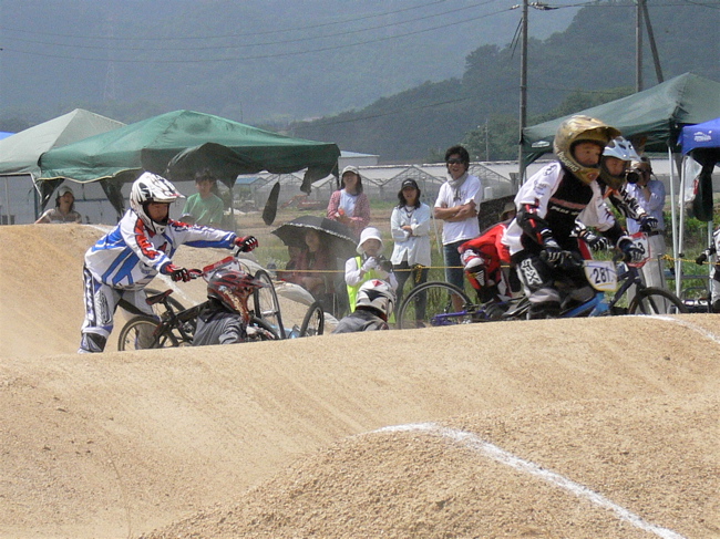 2007JBMXFジャパンシリーズ西日本選手権VOL3 Day1年齢別クラス予選の画像垂れ流しその１_b0065730_2029127.jpg
