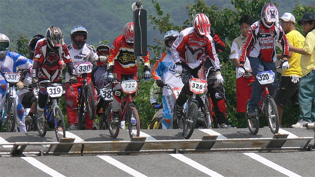 2007JBMXFジャパンシリーズ西日本選手権VOL4 Day1年齢別クラス予選の画像垂れ流しその2_b0065730_22481286.jpg