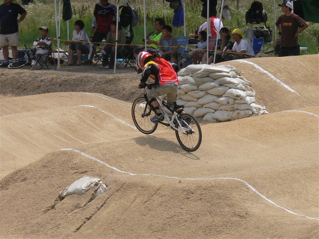 2007JBMXFジャパンシリーズ西日本選手権VOL5 Day1クルーザー、ガールズ５〜１０クラスの決勝画像垂れ流し_b0065730_2115284.jpg