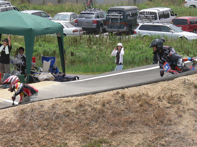 2007JBMXFジャパンシリーズ西日本選手権VOL5 Day1クルーザー、ガールズ５〜１０クラスの決勝画像垂れ流し_b0065730_21156100.jpg