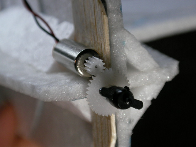 ミニュームプレーンメカ搭載 胴体の製作もろもろ_d0067943_23183136.jpg
