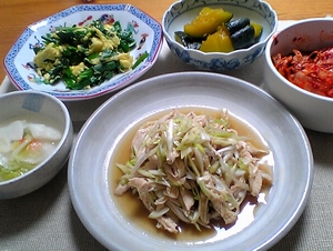 【家】　　蒸し鶏　　冷麺_e0120575_22562011.jpg