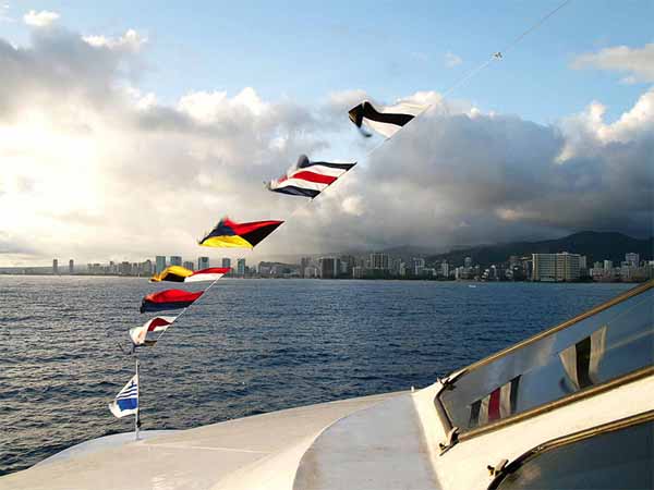 風になびく旗 高張一司 デジタルフォト研究会