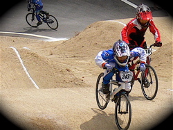 2007JBMXFジャパンシリーズ西日本選手権VOL7 Day1ボーイズ７〜８、９〜１０クラスの決勝画像垂れ流し_b0065730_21442991.jpg