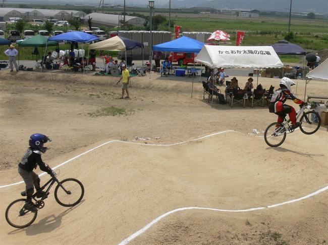 2007JBMXFジャパンシリーズ西日本選手権VOL7 Day1ボーイズ７〜８、９〜１０クラスの決勝画像垂れ流し_b0065730_2210342.jpg