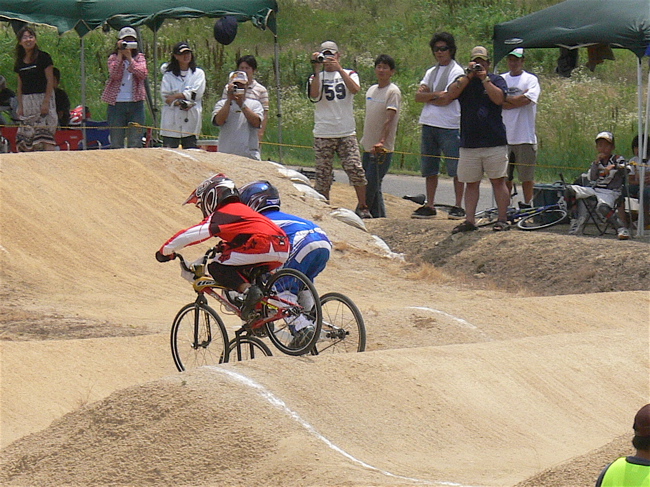 2007JBMXFジャパンシリーズ西日本選手権VOL7 Day1ボーイズ７〜８、９〜１０クラスの決勝画像垂れ流し_b0065730_2282185.jpg