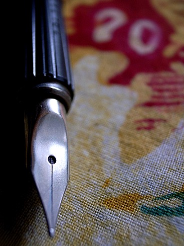 めるる　アウロラ　アスティル　NY近代美術館永久展示万年筆 めるる アウロラ アスティル NY近代美術館永久展示万年筆 めるる