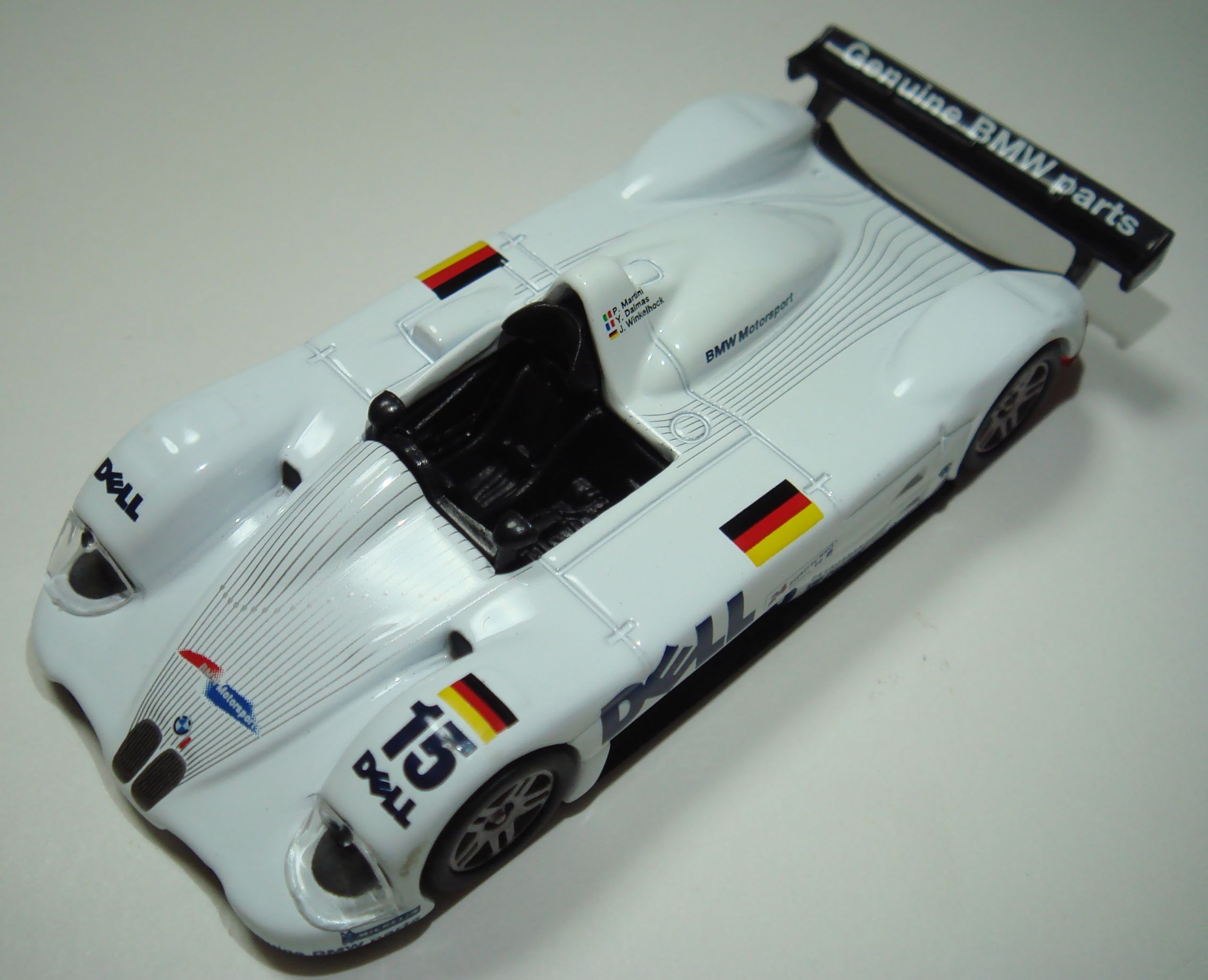 京商　1/64　BMW　V12LMR　15号車_d0085363_2243227.jpg