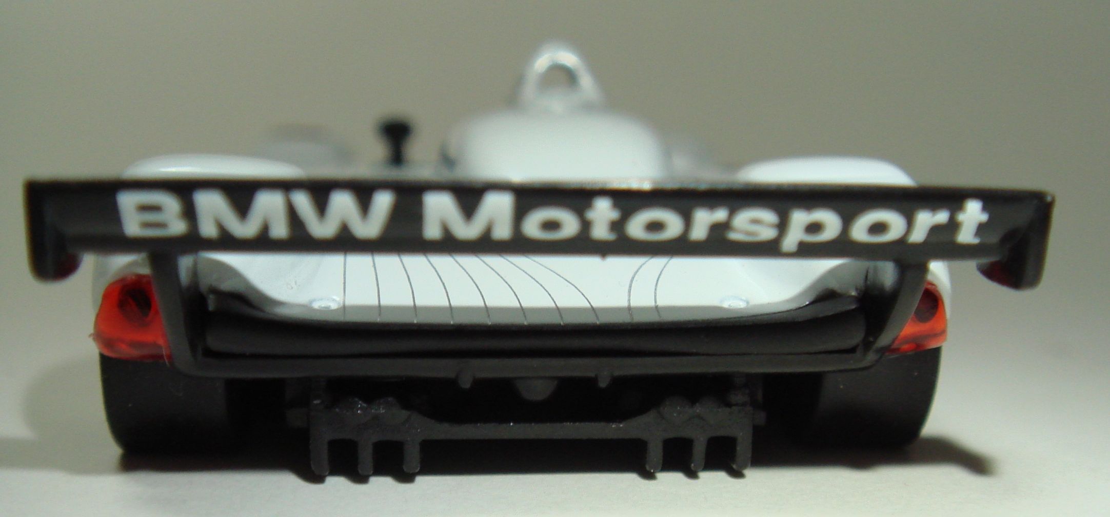 京商　1/64　BMW　V12LMR　15号車_d0085363_2243392.jpg