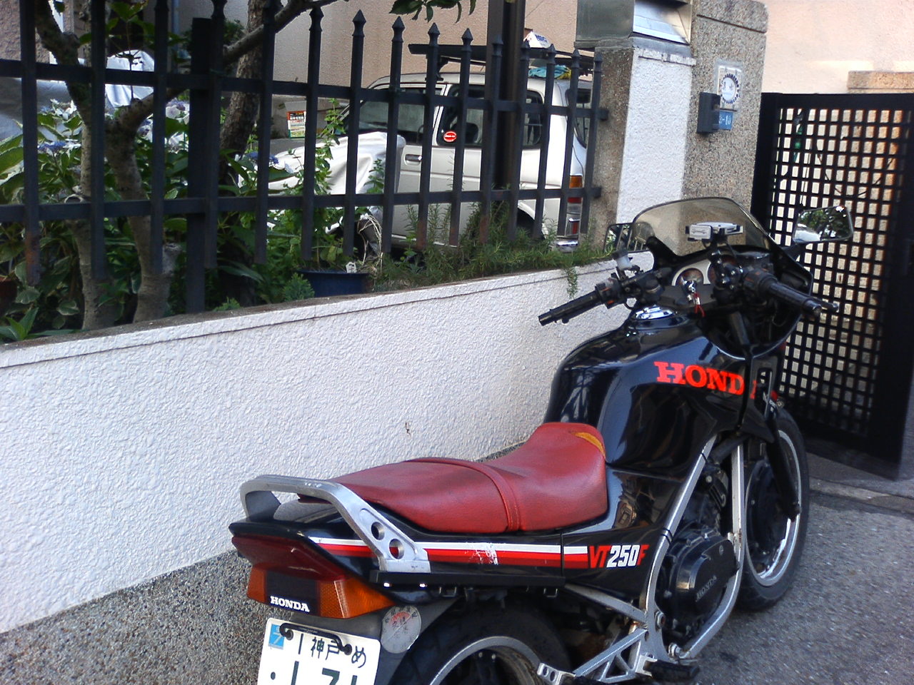 f0033152_0463.jpg