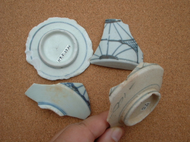 湯飲み■時代物 達摩図緑釉筒茶碗（江戸期）古織部 湯呑 箱入り 時代物 骨董品■ 湯飲み□時代物 達摩図緑釉筒茶碗（江戸期）古織部 湯呑 箱入り