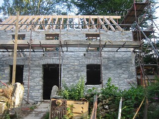 家を直すのは、簡単なことじゃなかったのです。It wasn\'t easy to rebuild a house!!_b0110999_1952021.jpg