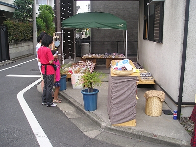 ７月７日(土）手作りお菓子のガレージセール報告♪。皆様、ありがとうございました♪_b0087822_1112070.jpg