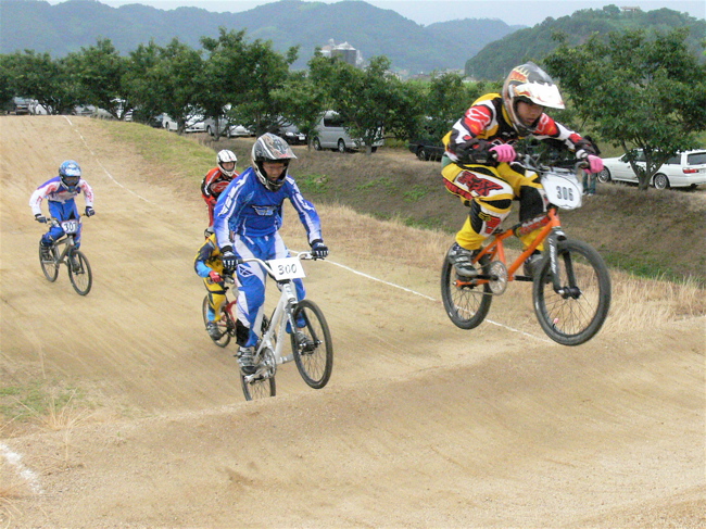 2007JBMXFジャパンシリーズ西日本選手権VOL１１Day2　年齢別クラスの予選画像垂れ流しその2_b0065730_6174198.jpg