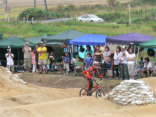 2007JBMXFジャパンシリーズ西日本選手権VOL15 Day2　ガールズクラスの決勝画像垂れ流し_b0065730_19524320.jpg