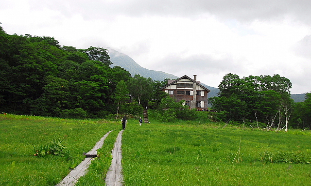 尾瀬・日光（７）　二日目・・・尾瀬ヶ原　東電小屋　・・そして伯母_b0053765_16475334.jpg