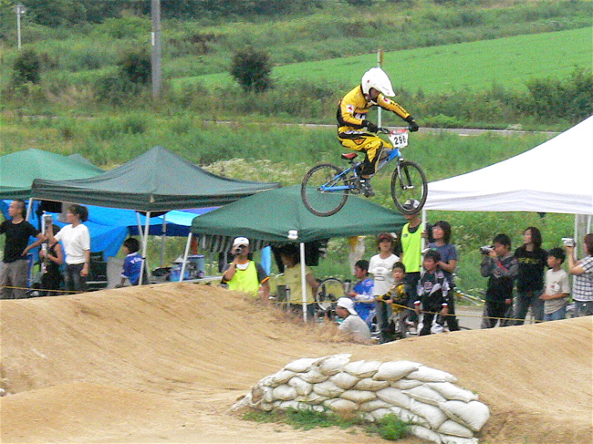 2007JBMXFジャパンシリーズ西日本選手権VOL17 Day2　B11-12,13-14,15-16クラスの決勝画像垂れ流し_b0065730_22381891.jpg