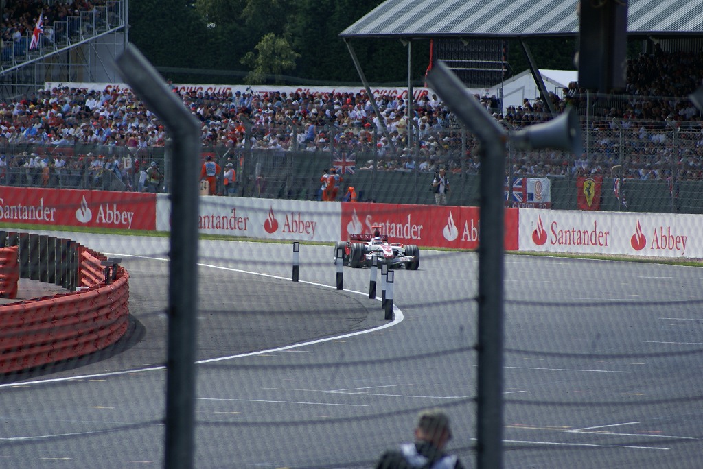 跳ね馬の躍動。 -British Grand Prix @ Silverstone-_c0105551_1512277.jpg