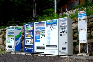 自動販売機ならではの対策はないか_a0003909_23112978.jpg