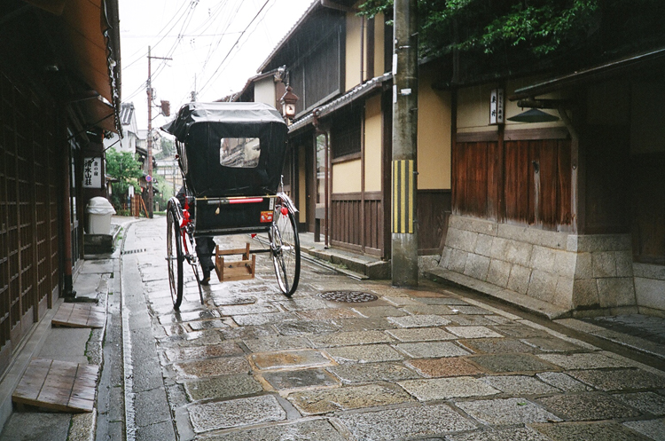 雨の東山_e0051888_20864.jpg