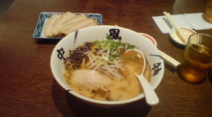 宇都宮ラーメン( 風神社中)_c0014660_1737720.jpg