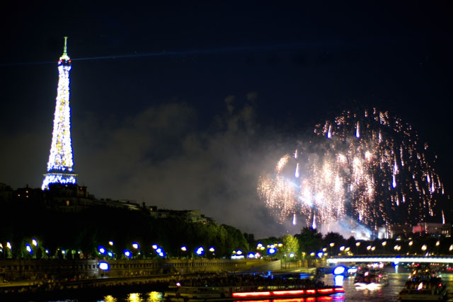 Le14 juillet (Fete Nationale)/1e,8e_c0078779_8103371.jpg