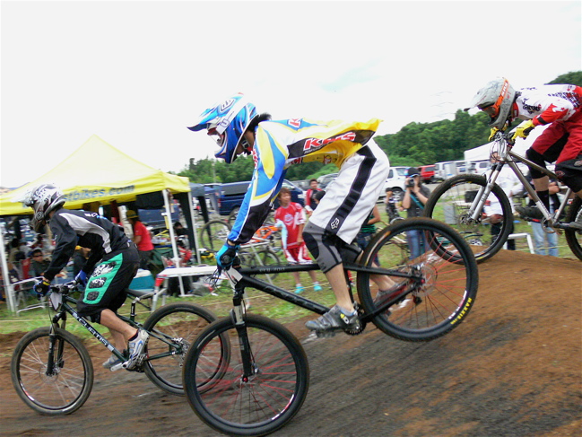 2007JOSF緑山7月定期戦VOL2 MTBエリートクラス予選〜決勝の画像垂れ流し_b0065730_21133974.jpg